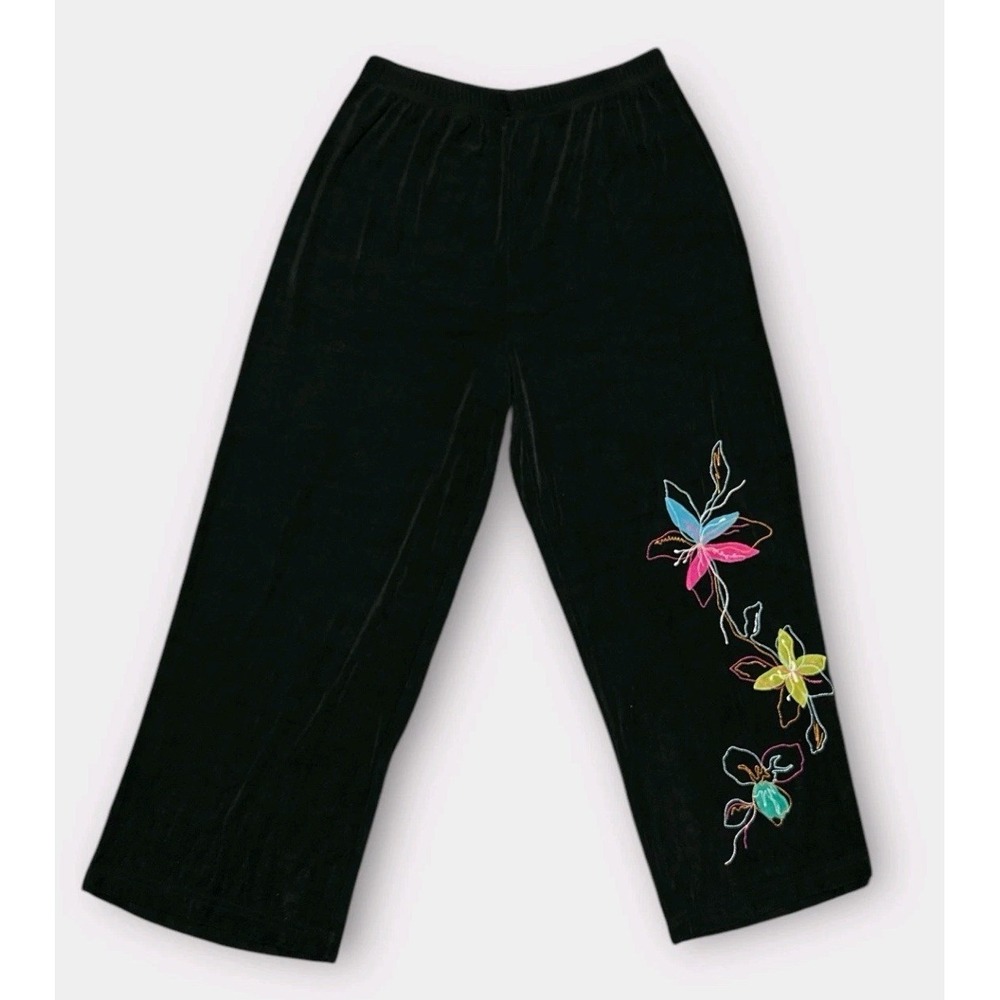Softwear Womans XS Liquid Knit Black Floral Embroidered Cropped‎ Pants Vintage